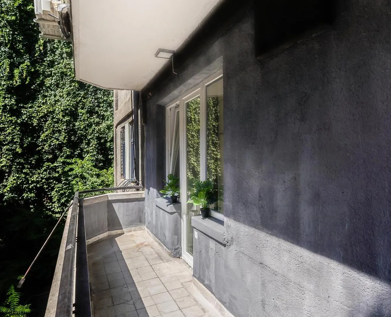 Bucharest Studios Barcelona Room Хостел