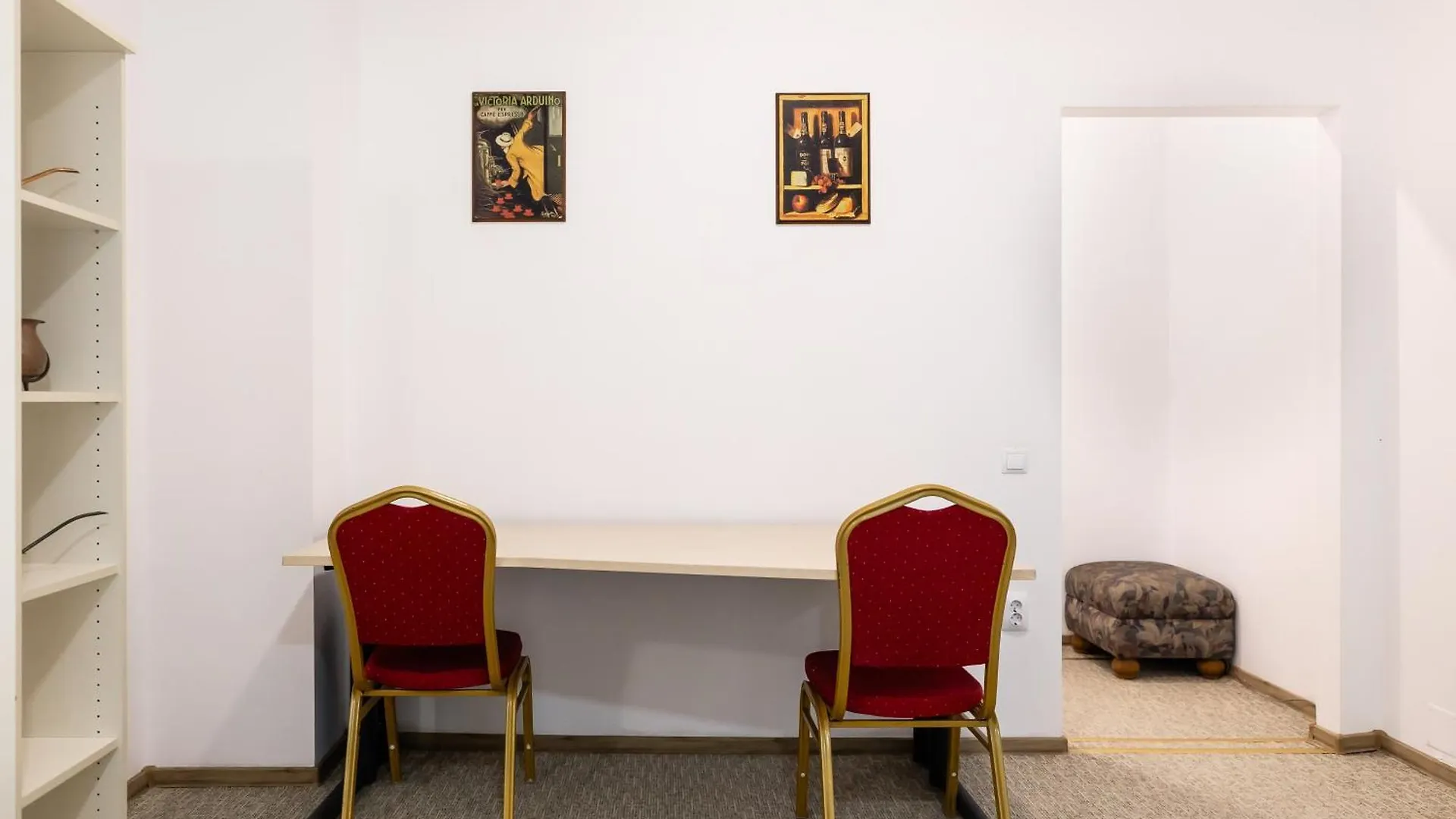 Bucharest Studios Barcelona Room România
