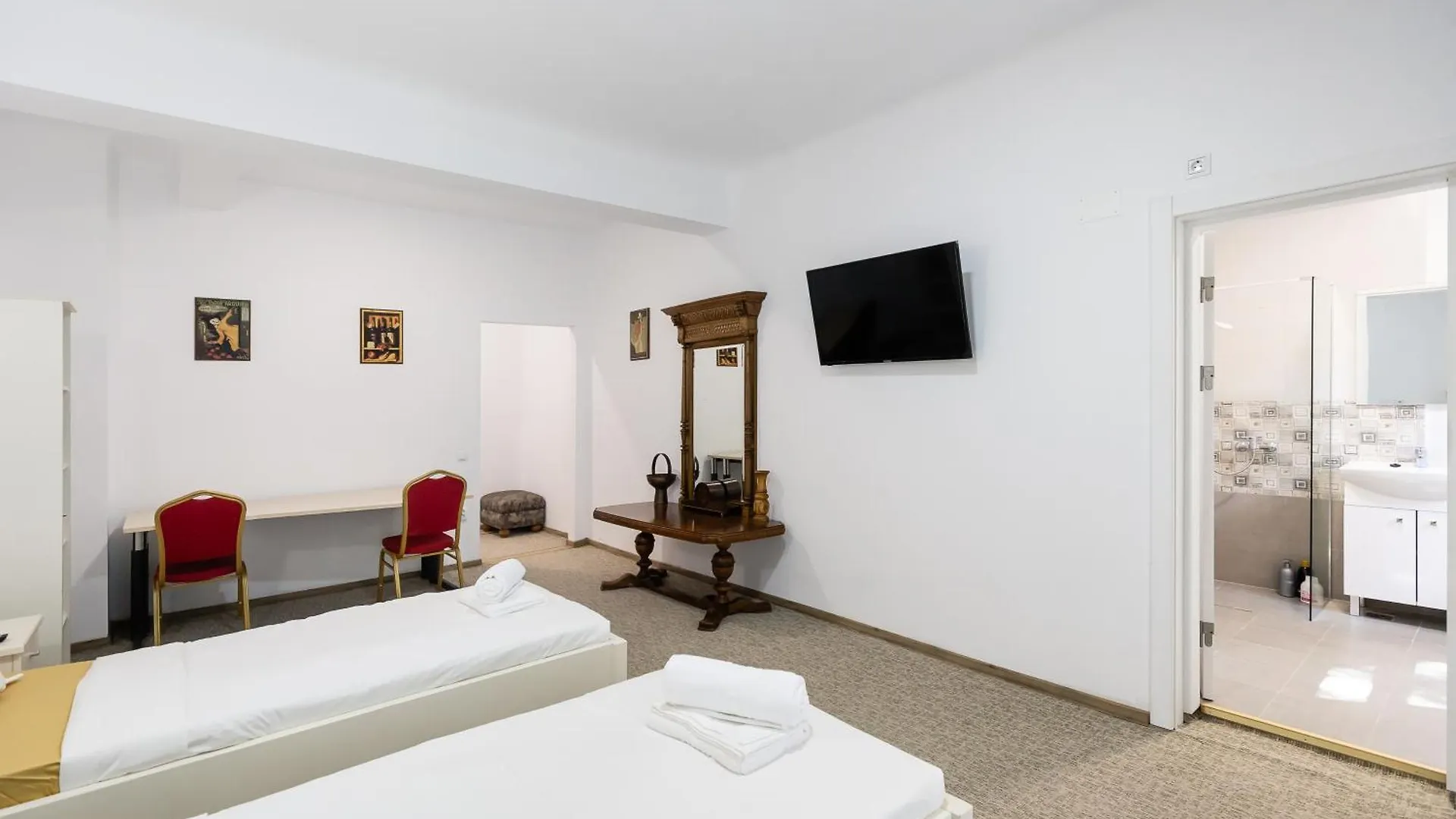Bucharest Studios Barcelona Room 旅馆